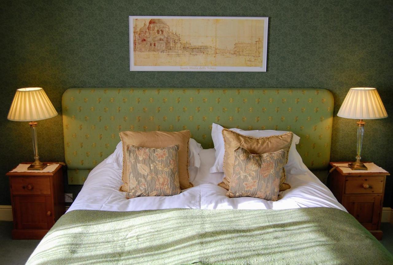 The Old Vicarage Dolfor Hotel Newtown  Ngoại thất bức ảnh